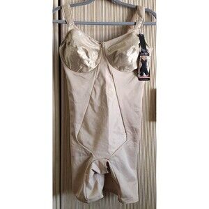 Delicates Long Leg Bodybriefer Size 40DD Beige Extra Firm Control Vintage NWT